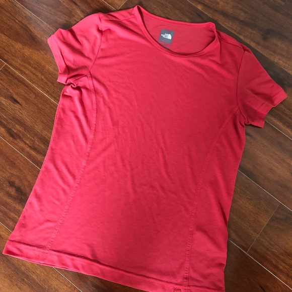 The North Face Women’s Workout Coral Tee Size Small - Picture 2 of 7